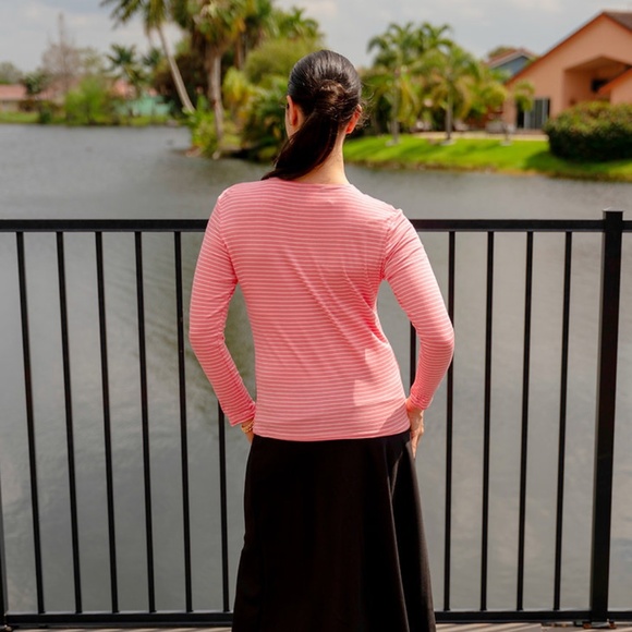 DEVORAH'S SECRET Coral Modest Top/Shell White Stripes - Picture 3 of 3